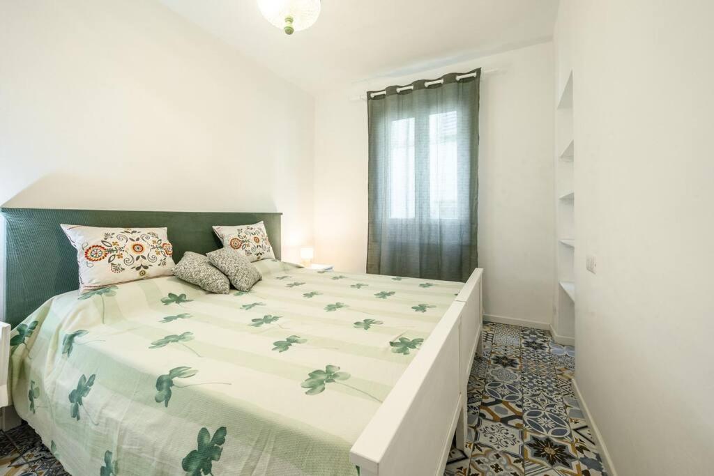 Le Finestre Sul Borgo 2 Apartment Parma Exterior photo