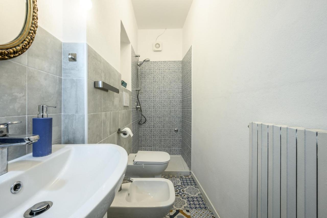 Le Finestre Sul Borgo 2 Apartment Parma Exterior photo